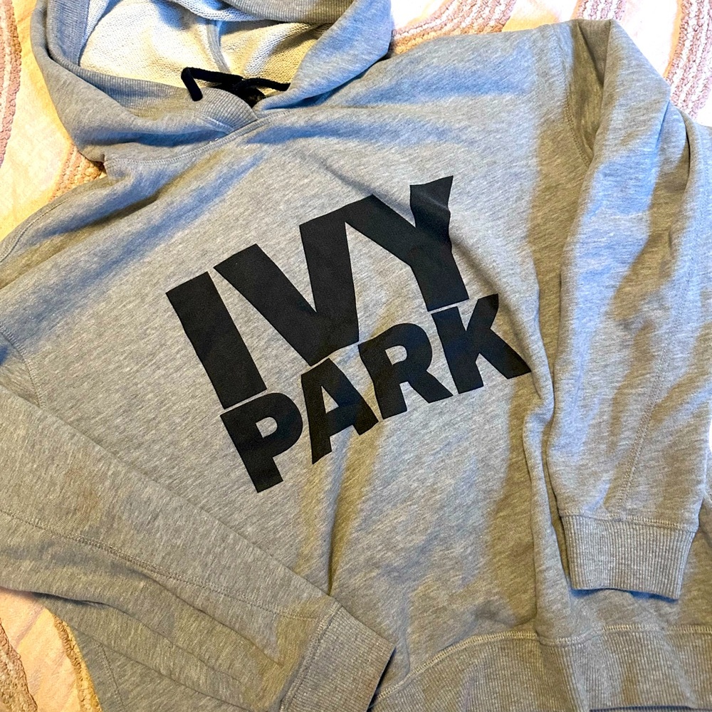 Beyoncé brand ivy park hoodie size xs